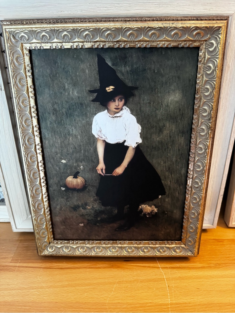 Halloween Petal Lane Witch Wall Decor NEW